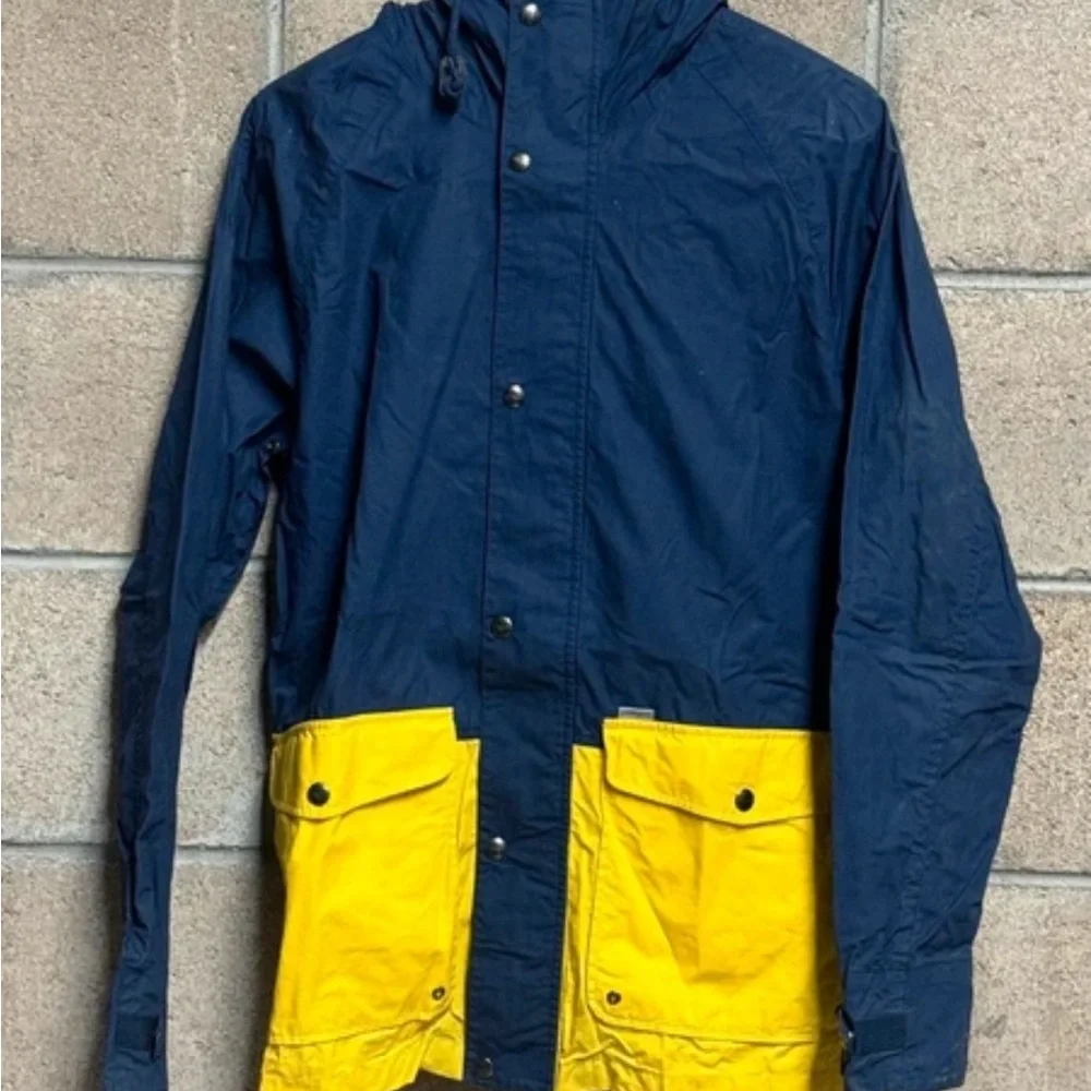 Carhartt Navy Hooded Raincoat with Yellow Front Pockets